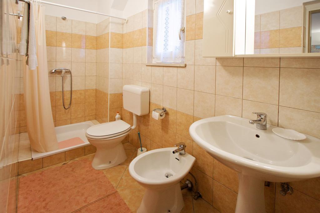 Apartments Graziella Poreč Extérieur photo