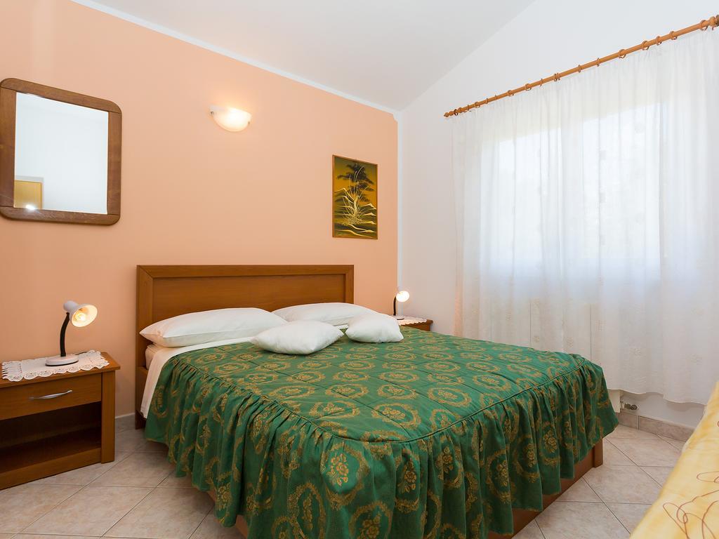 Apartments Graziella Poreč Extérieur photo